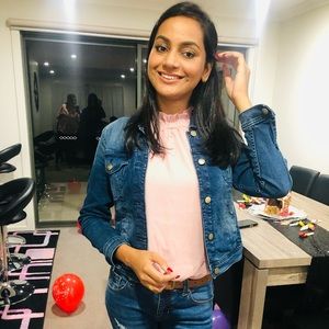 Meet your Posher, Isha